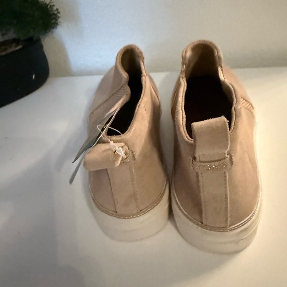 Toms Beige Suede Slip-On Shoes - Picture 5 of 5
